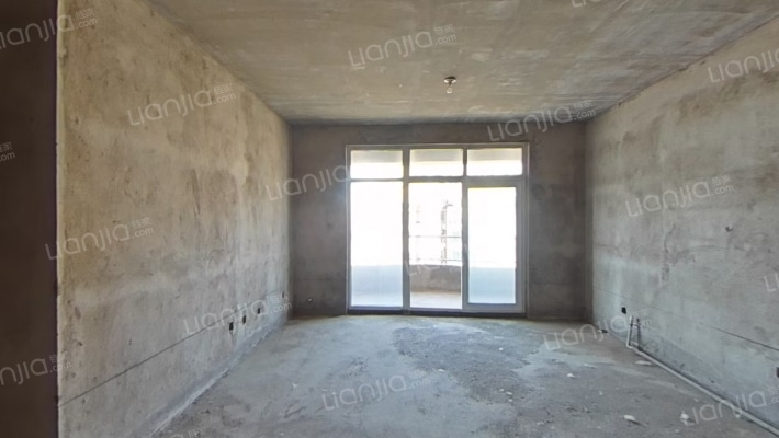 華予金城二手房实景图