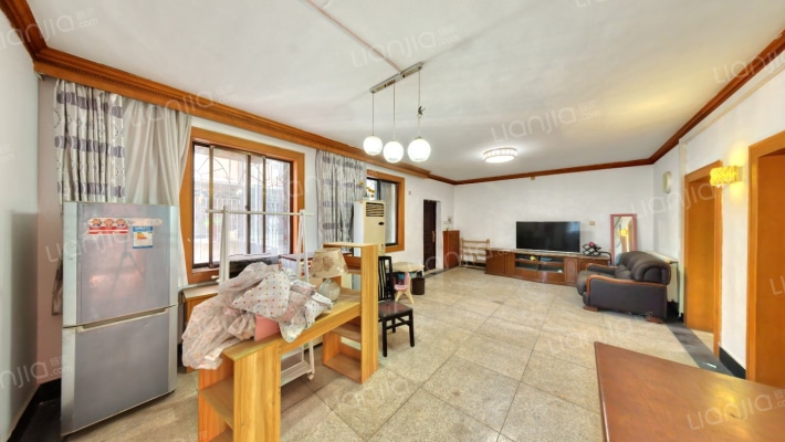 中南大学湘雅二医院复兴街二手房实景图