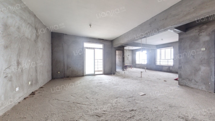 拉美江景豪庭二手房实景图