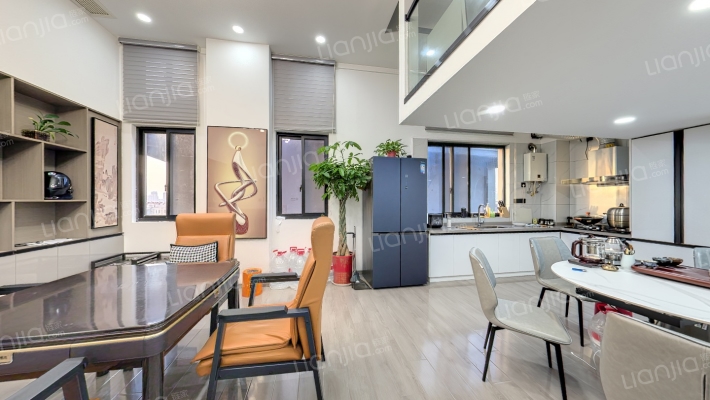 克拉公寓二手房实景图