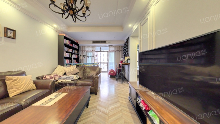 凤凰湾驭城二手房实景图