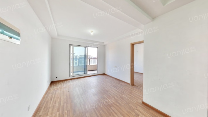 华锦江樾府二手房实景图