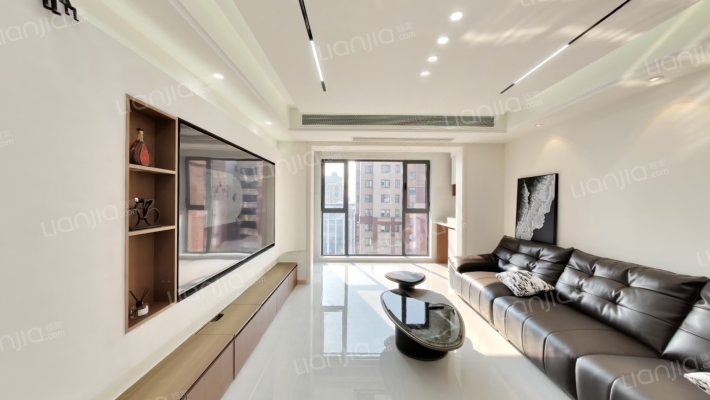 温莎尚郡二手房实景图