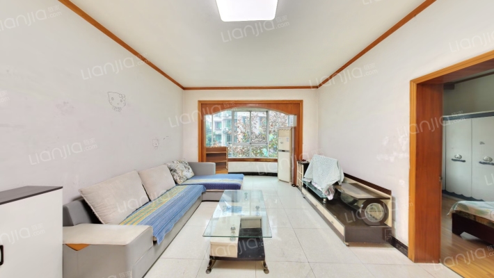 丽江苑C区二手房实景图