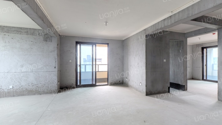 吉翔梅里印象二手房实景图