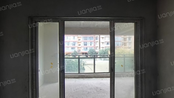 愉景南苑二期二手房实景图
