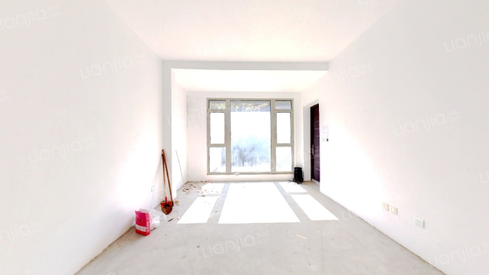 海信珠山小镇一期莱茵二手房实景图