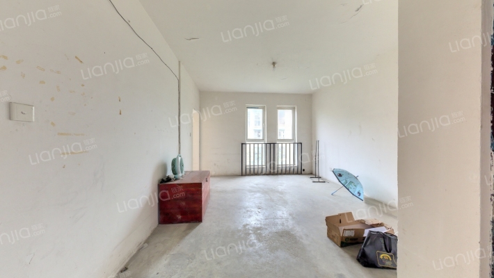 香颂苑小区二手房实景图