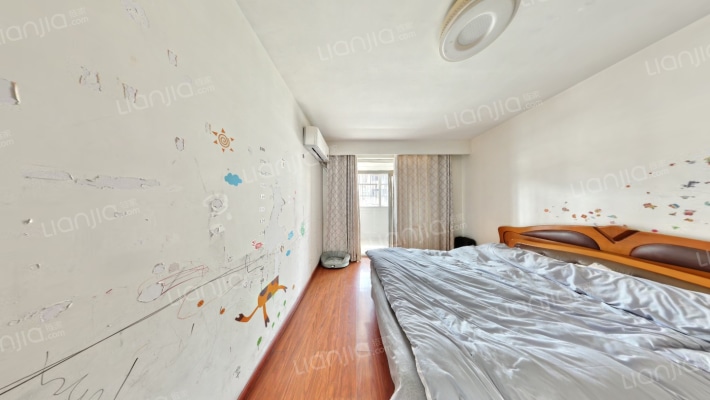 东兴路13号二手房实景图