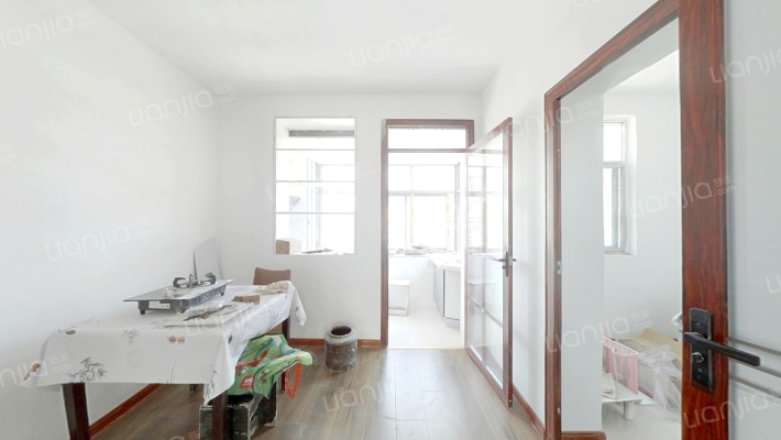 徐州机电技师学院家属楼二手房实景图