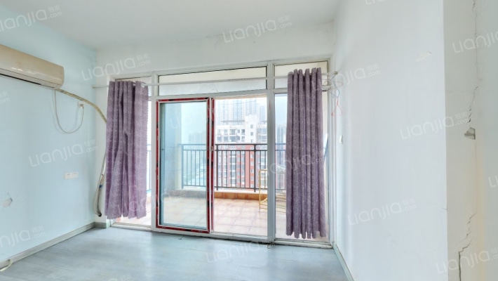 佳运环湖花园二手房实景图