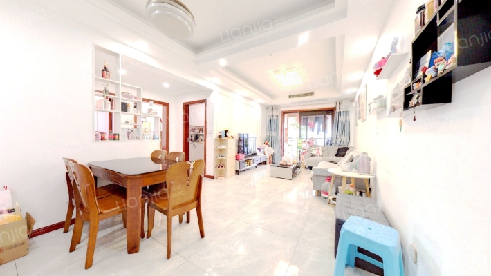 金科天元道一期二组团二手房实景图