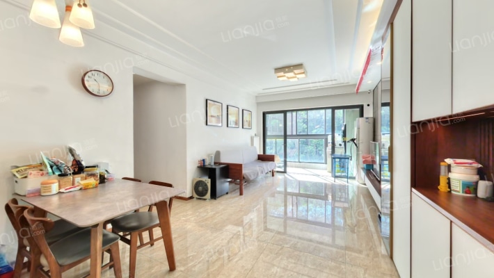 越秀岭南山畔二手房实景图