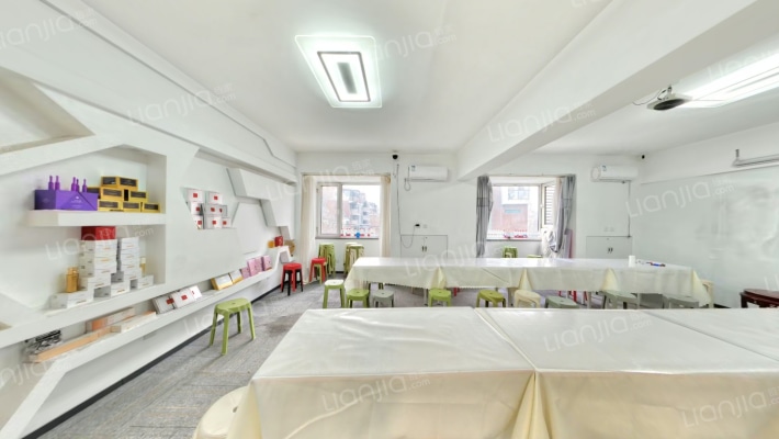 第六田园优仕公寓二手房实景图