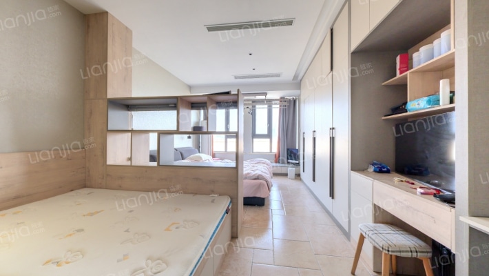 财富港二手房实景图