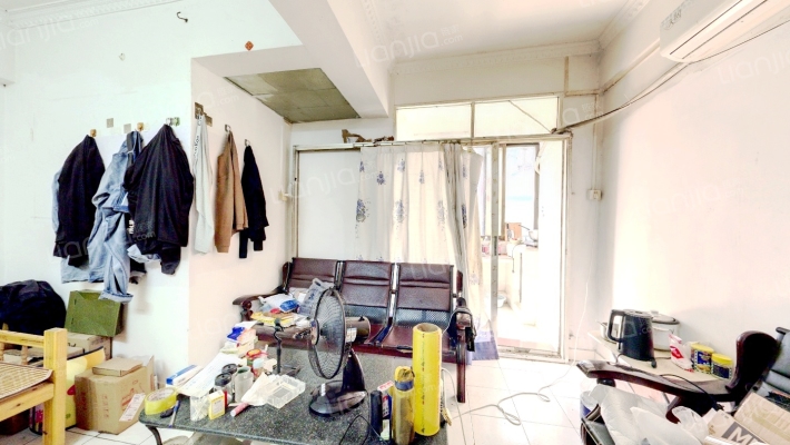 江畔新村二手房实景图