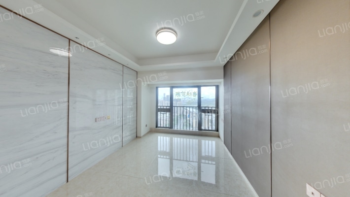 深物业金领二手房实景图