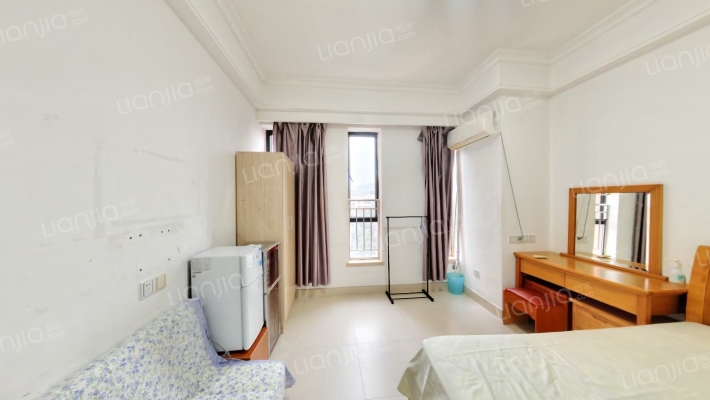 嘉丰花园二手房实景图