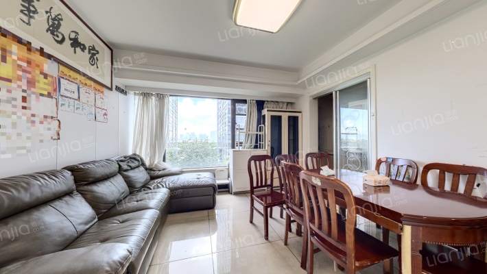 寰宇天下C区二手房实景图