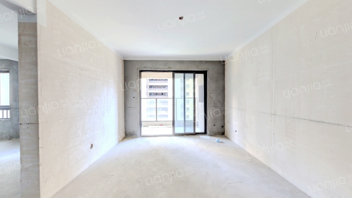 澜悦花园C区二手房实景图