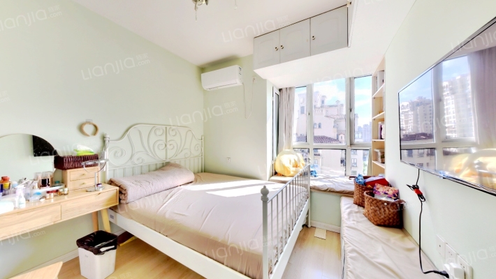 同润菲诗艾伦二手房实景图