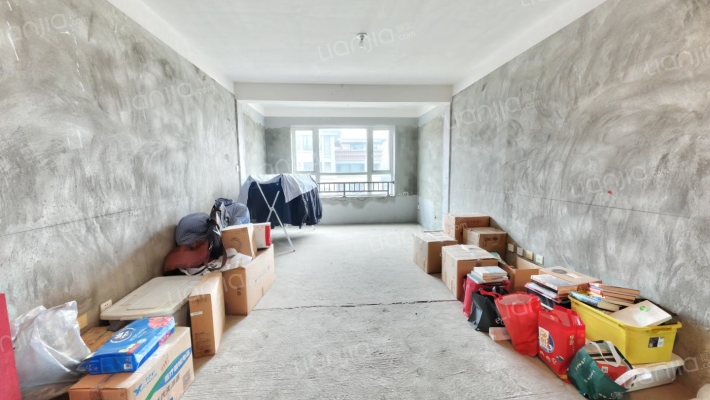 天山名苑二手房实景图