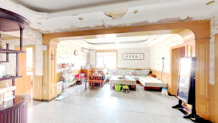 上马街70号二手房实景图