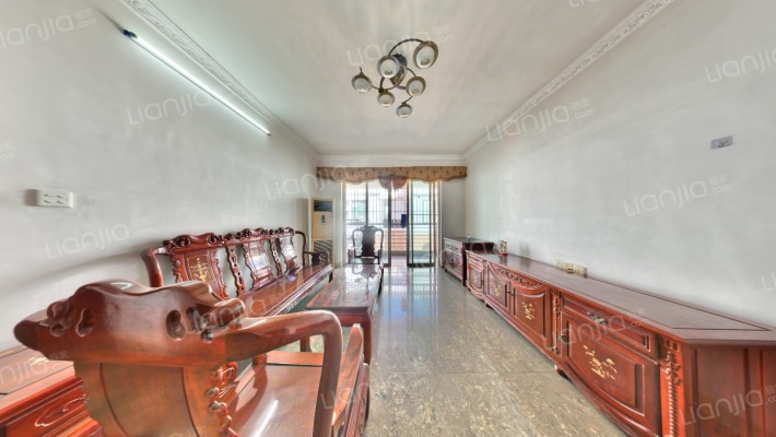 信达名居二手房实景图