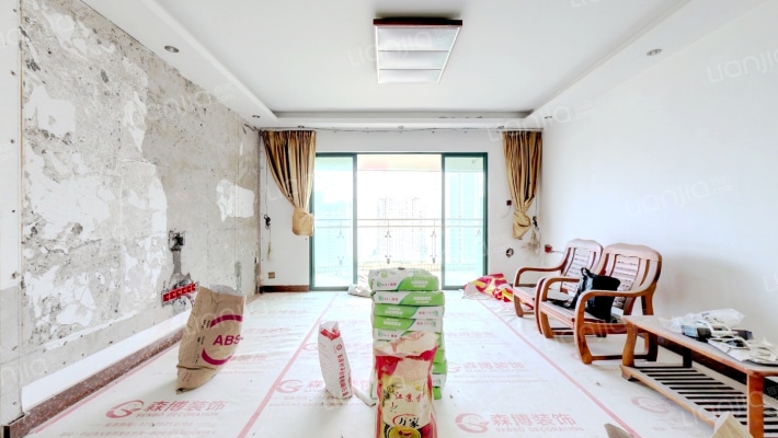 群英华庭二手房实景图