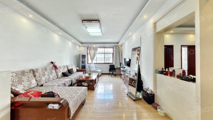 东方小区二手房实景图