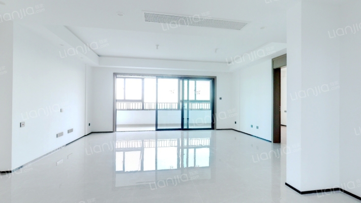 瑰丽江樾苑二手房实景图