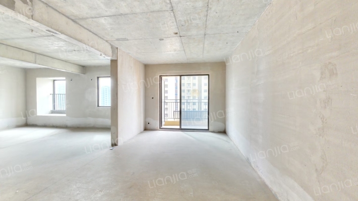 当代阳逻满庭春MOMΛ二手房实景图