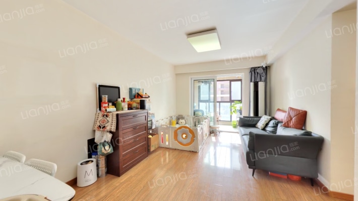 魅力花园二手房实景图