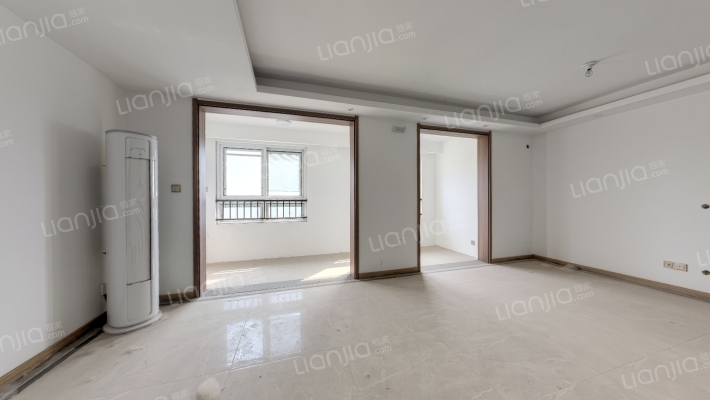 珑郡尚院二手房实景图