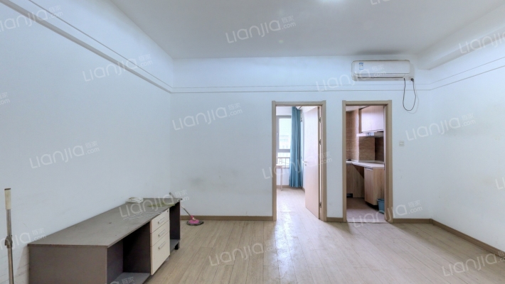 绿地城市大脑数字产业小镇二手房实景图