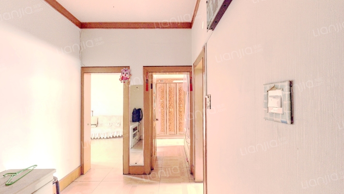 物资小区二手房实景图