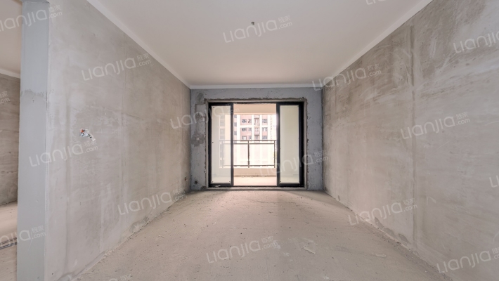 保利金香槟二手房实景图