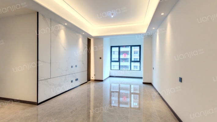 龙湖天璞二手房实景图