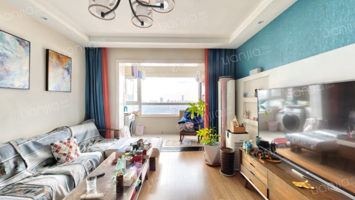 中铁青岛广场二手房实景图