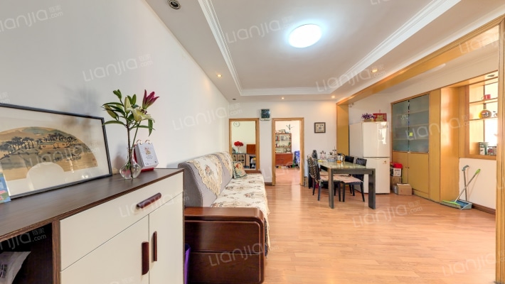 经编厂宿舍二手房实景图