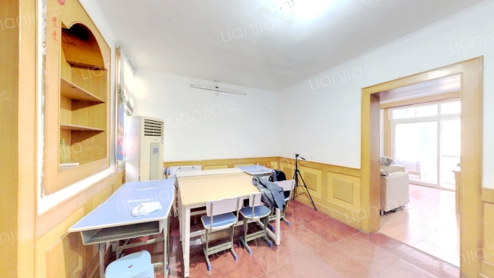 青年小区二手房实景图