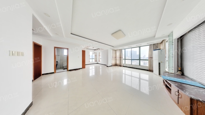 米兰商厦二手房实景图