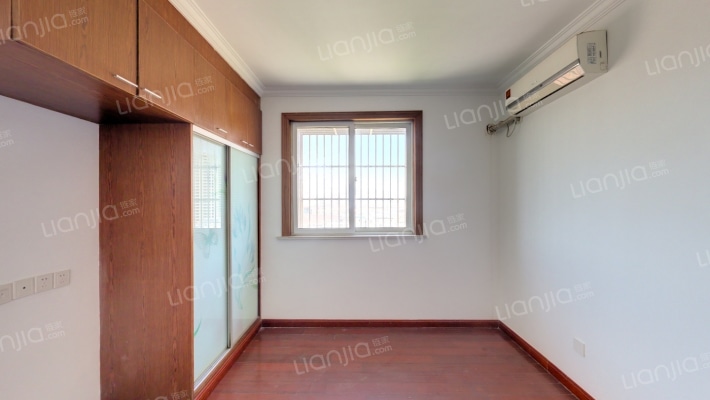 博士花园二手房实景图