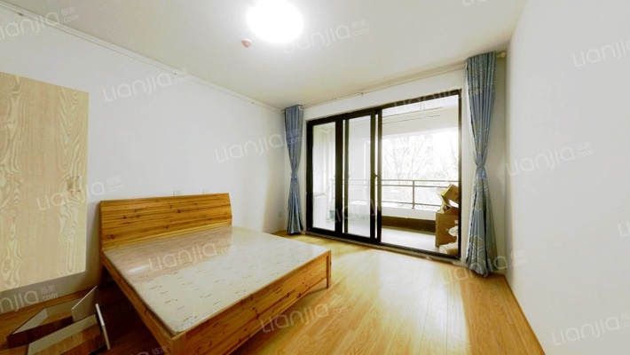 百合花园二手房实景图