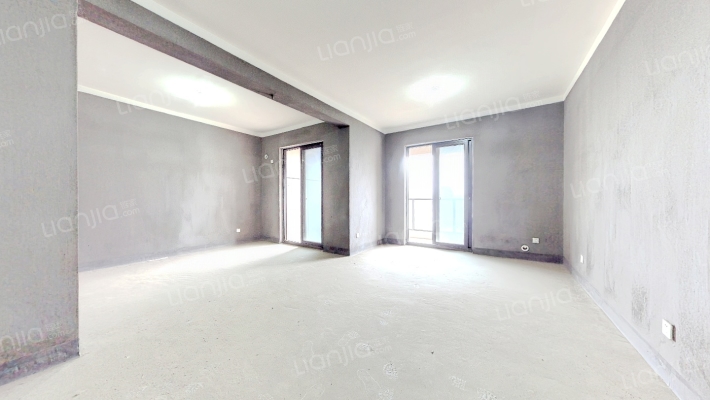 龙润中港名都二手房实景图