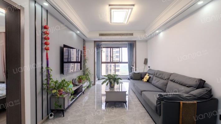 绿地理想名苑二手房实景图