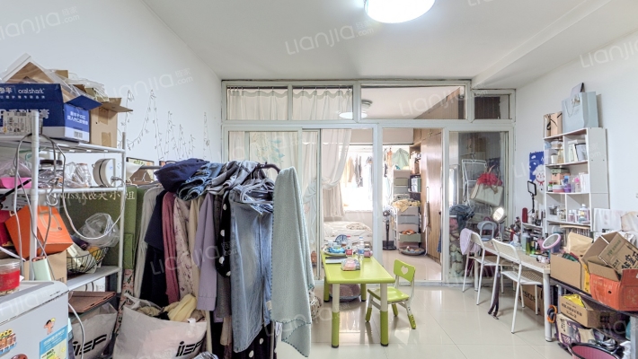 金沙国际二手房实景图