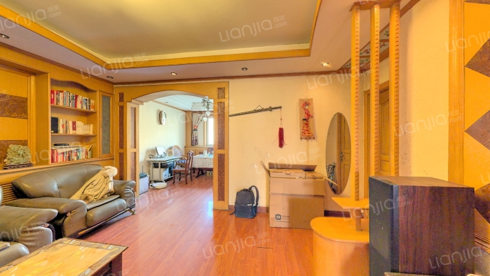 龙都南园二手房实景图