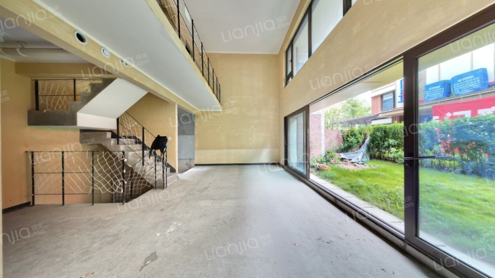 招商渝天府蔓维拉二手房实景图