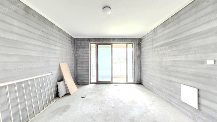 南山景苑二手房实景图